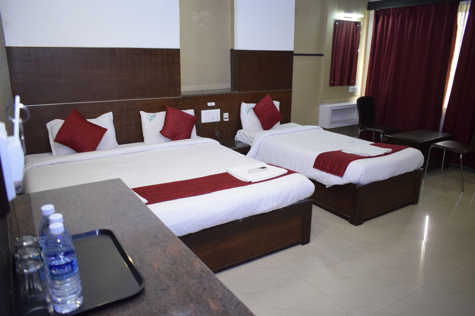 Hotel Sumith Palace Puducherry Zewnętrze zdjęcie