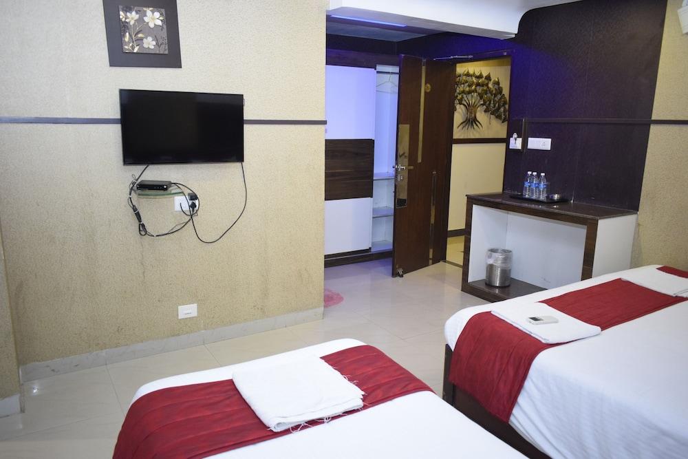 Hotel Sumith Palace Puducherry Zewnętrze zdjęcie